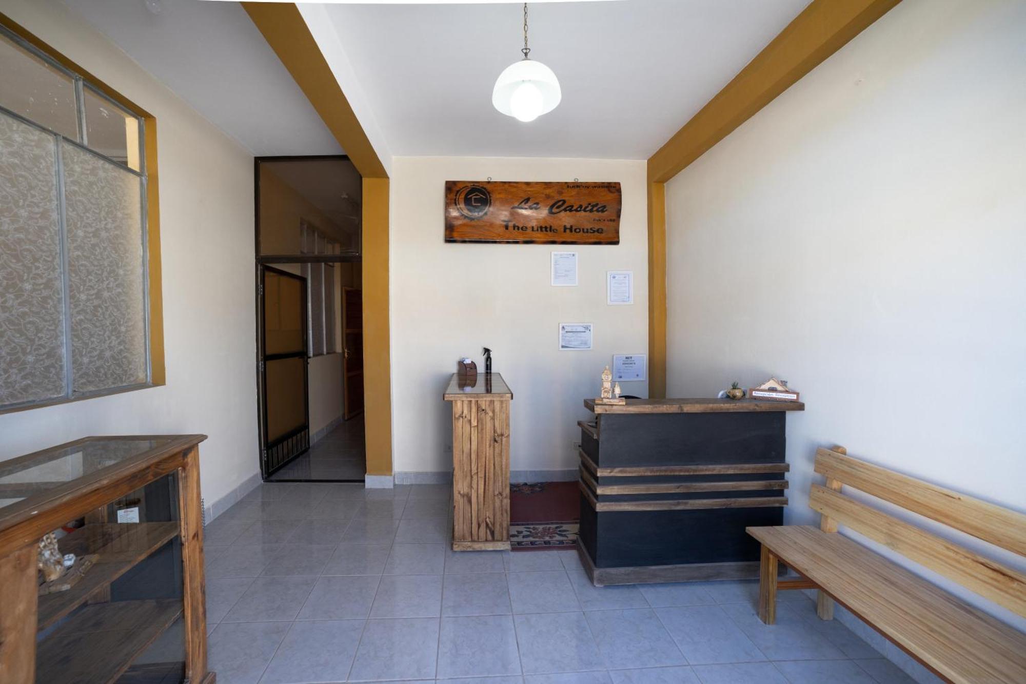 אויוני The Little House Aparthotel מראה חיצוני תמונה